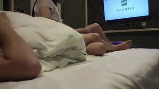 【探访按摩店】勾搭G奶巨乳技师,精油推背良家少妇，篮球那么大的酥胸！