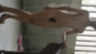 惠州卫生职业技术学院女学生『谢楚婷』被男同学暑假调教！教学楼全裸露出男厕后入啪啪！粉嫩水润小穴非常诱惑！