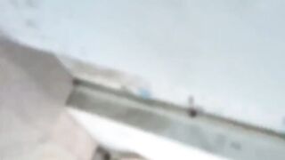 惠州卫生职业技术学院女学生『谢楚婷』被男同学暑假调教！教学楼全裸露出男厕后入啪啪！粉嫩水润小穴非常诱惑！