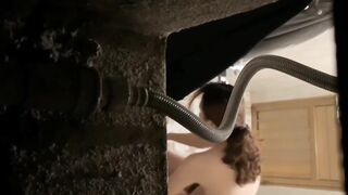 偷拍狼友，抓到绝逼被打死，辛苦你一人