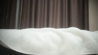 【推油少年】22岁研究生寂寞来找安慰一线天美穴乳房坚挺粉嫩上手还不够直接亲上去了真