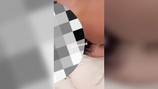 【上海媚黑】骚逼人妻 热衷于大黑屌 多P运动 最爱被压在底下狂肏 绿帽老公当摄影师记录老婆不为人知淫荡的那一面 第二部