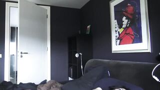 亚洲母狗出国后被黑人当成肉便器玩