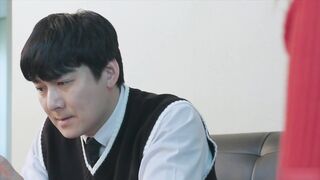 ①场聚会变成了换妻游戏，人性的偷窥欲和淫乱本性暴露无疑韩国三级