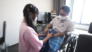 和女儿发生了关系虽然不忍心乱伦嫩穴少女萝莉