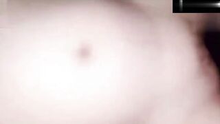 母子乱伦儿子在沙发干母亲这么嚣张后面被父亲撞见父亲在沙发玩王者儿子偷偷去卧室操妈妈